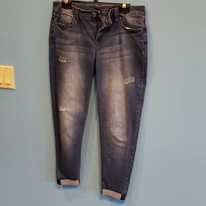 Cute ankle skinny jeans